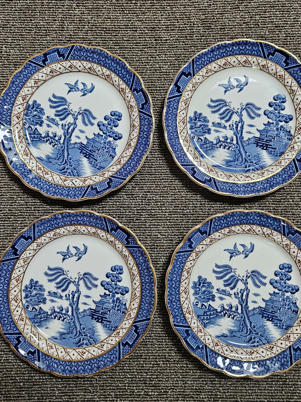 Booths Real Old Blue Willow  Bread & Butter Plates~6 1/8"~ Gold Rim  England